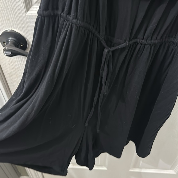 Old Navy romper - Picture 2 of 6